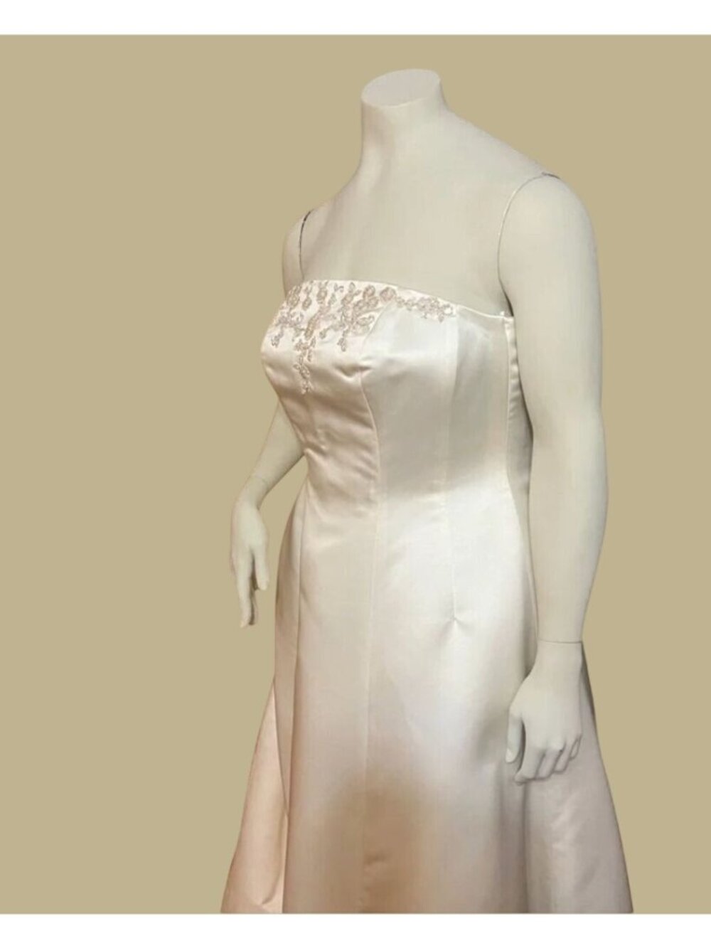Ivory Satin Strapless‎ Beaded Wedding Gown Dress Size 24W Bride Train 9V8835 - Picture 3 of 10